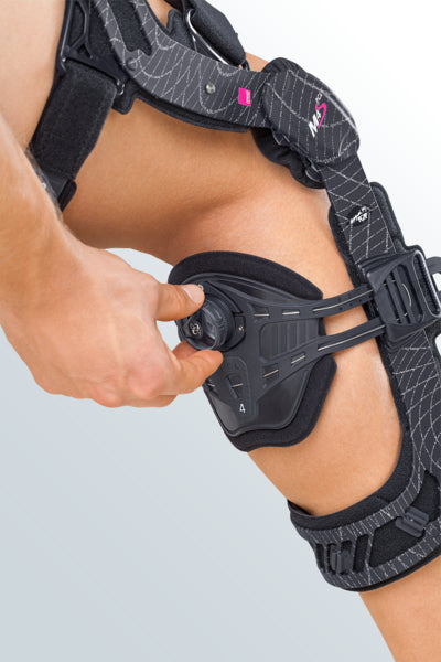 M.4s Dynaaminen PCL polvituki