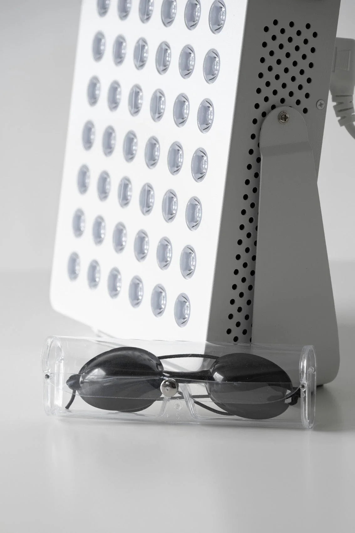 RED S2 punavalolaite