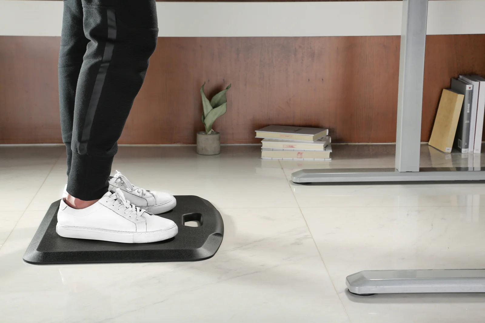 Stoo® Compact ErgoMate työpistematto - musta