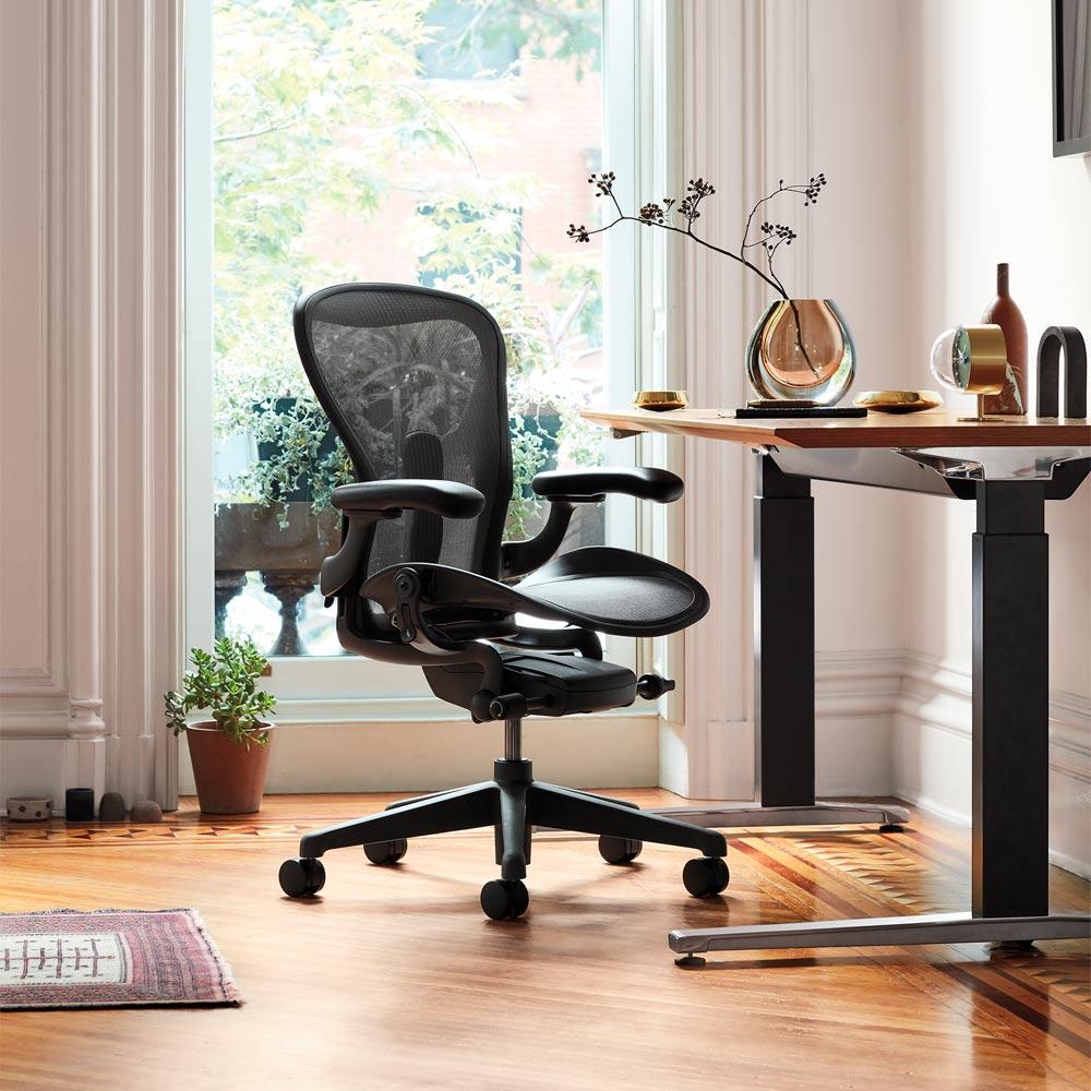 Herman Miller Aeron Remastered, Graphite